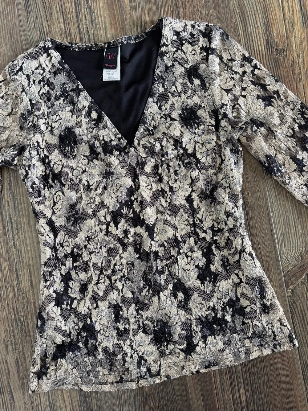 Wrapper Nightfall Mesh 3/4 Sleeve V-Neck Top Womens M Ivory Black Silver Specks
